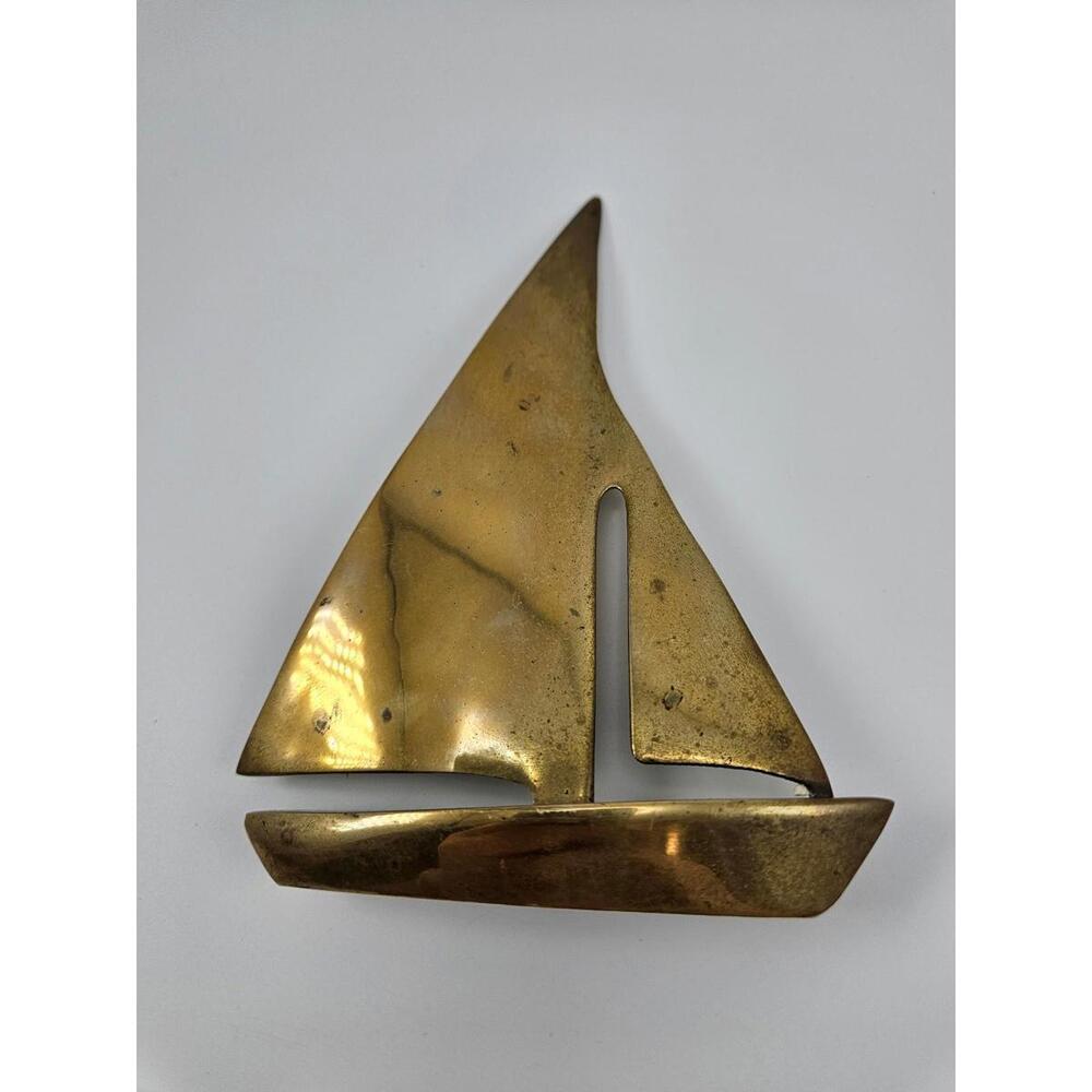 Vintage Mid-Century Modern Brass Sailboat Sculpture 6.5" Tall 5" Wide